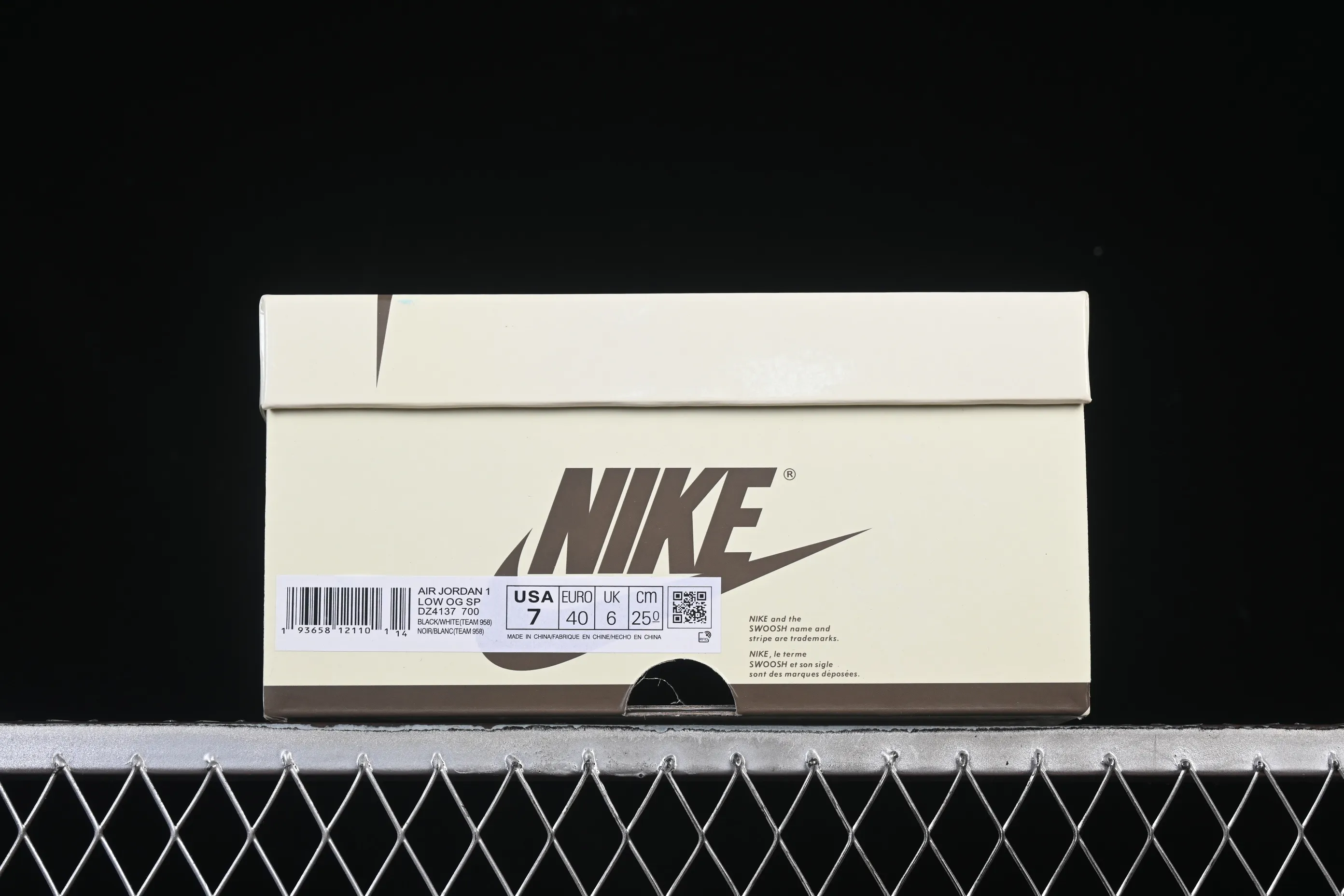 All categories Air Jordan Jordan series basketball shoes Air Jordan 1 Low Travis Scott x Air Jordan 1 Low OG AJ1 Joe 1 undercut low DZ4137-700